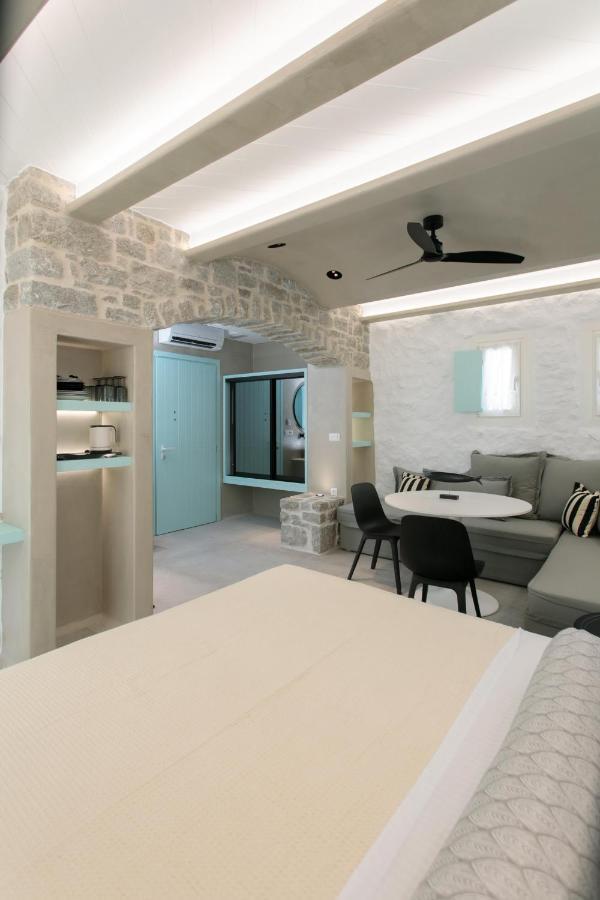 Majo Suites Hotel Agia Anna  Exteriör bild