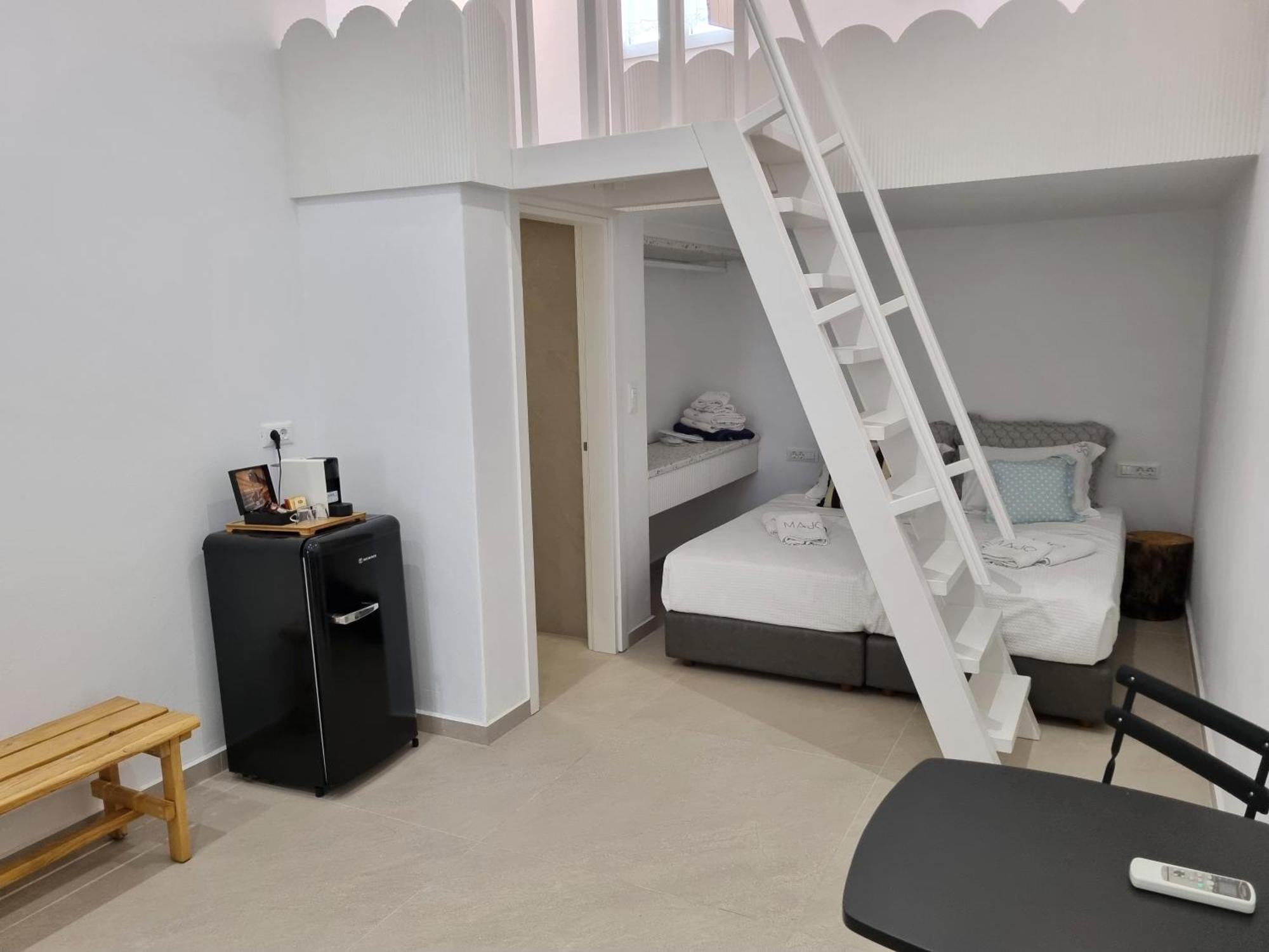 Majo Suites Hotel Agia Anna  Exteriör bild